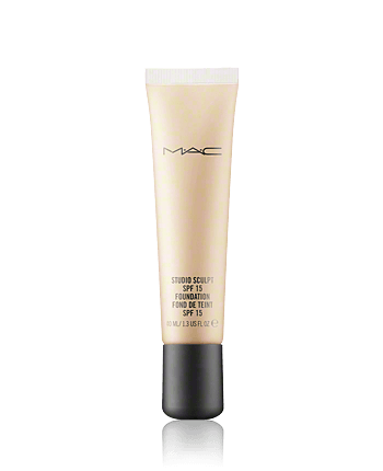 MAC Studio Sculpt SPF 15 Foundation NC20 (40 ml)